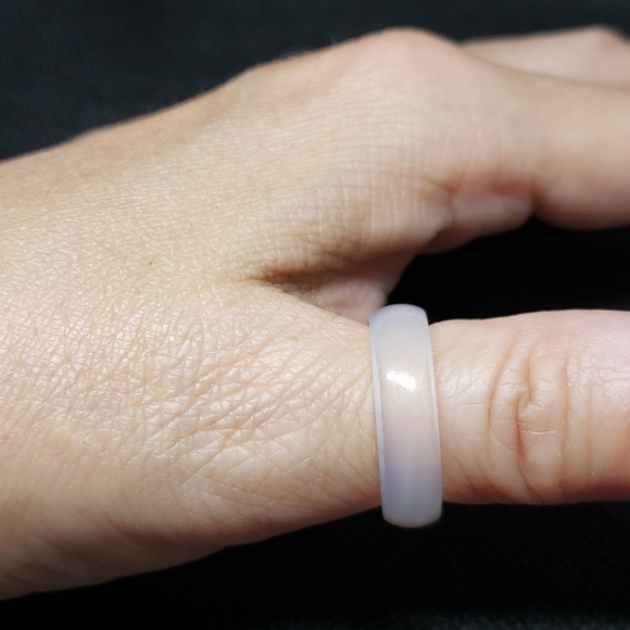 White agate stone ring band size 7 - Picture 2 of 3